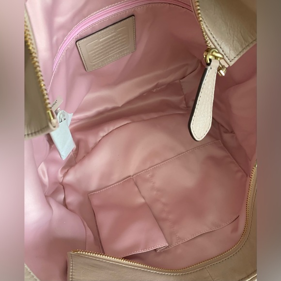 Coach NWT $689 MSRP Madison Gathered Leather Lindsey Tan Satchel - Picture 10 of 12